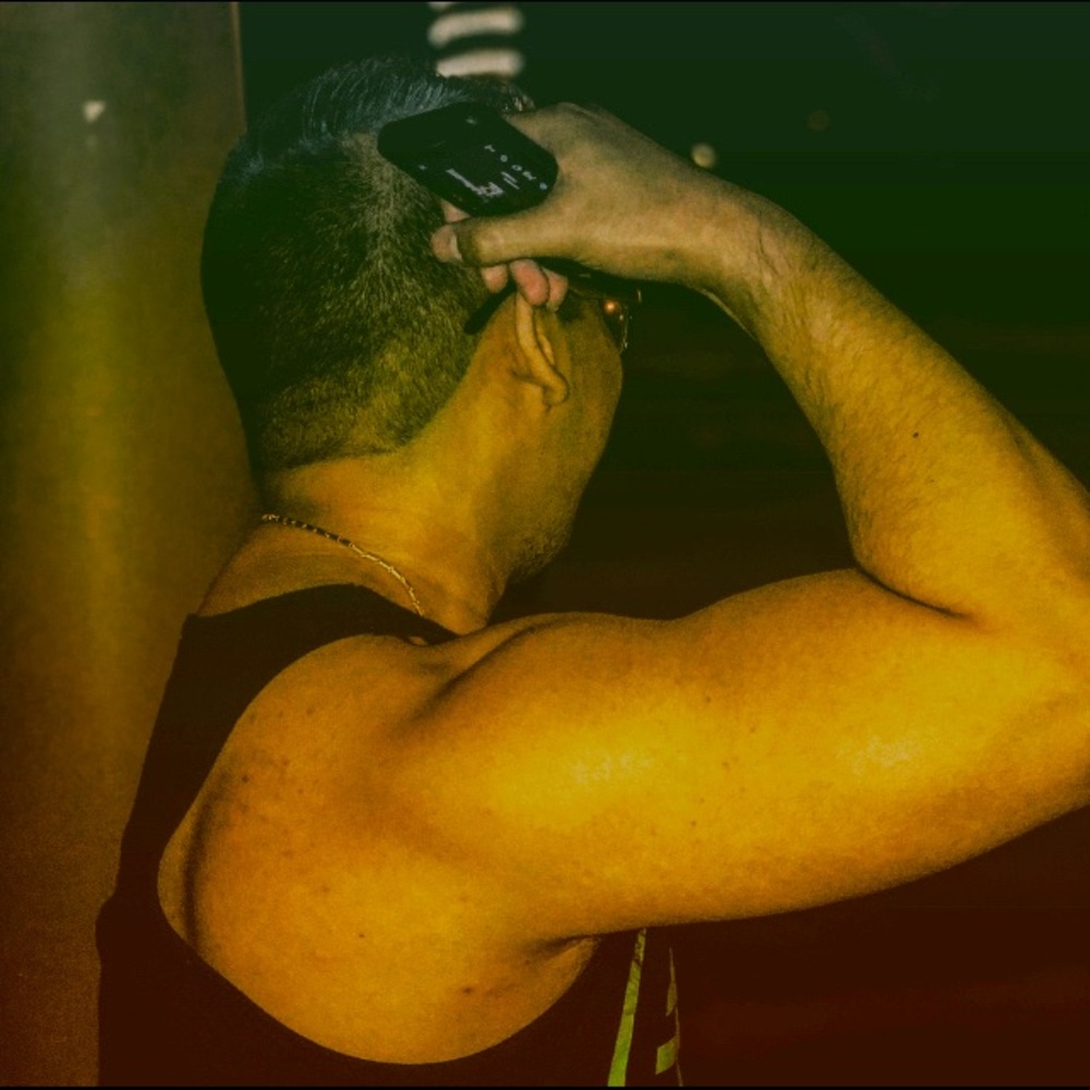 Meet your Posher, Camera